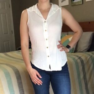 Button up tank with open lace back